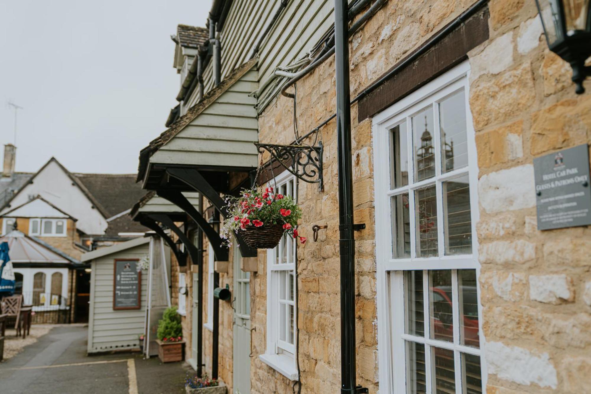 雷德斯代尔纹章酒店 Moreton-in-Marsh 外观 照片